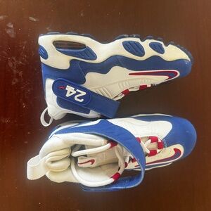 Boys Griffey’s size 13